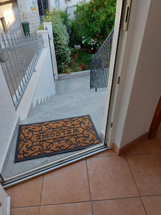 Apartman Luka Jadrtovac Экстерьер фото