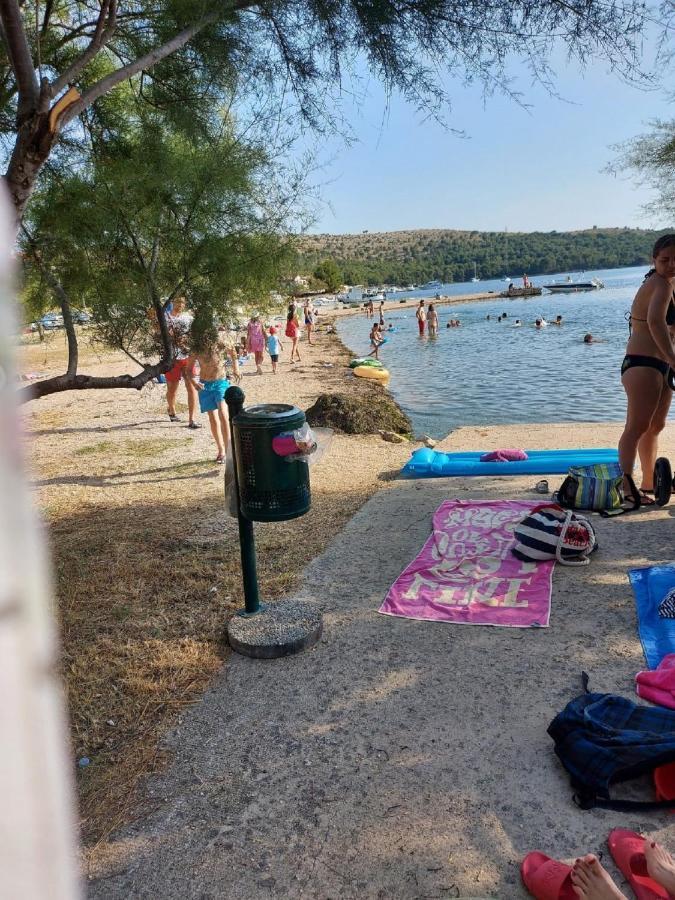 Apartman Luka Jadrtovac Экстерьер фото