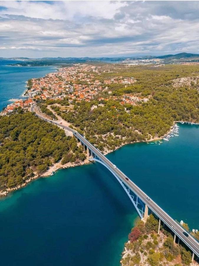 Apartman Luka Jadrtovac Экстерьер фото